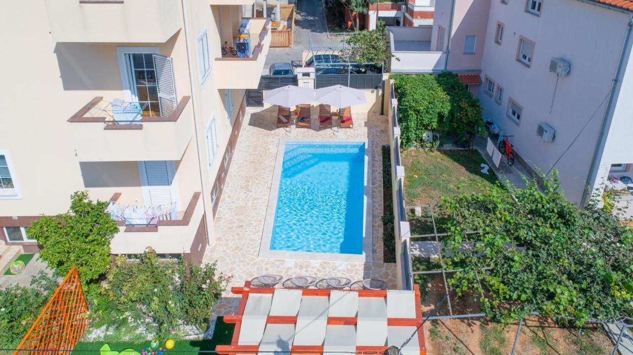Apartments Dijana ザダル エクステリア 写真