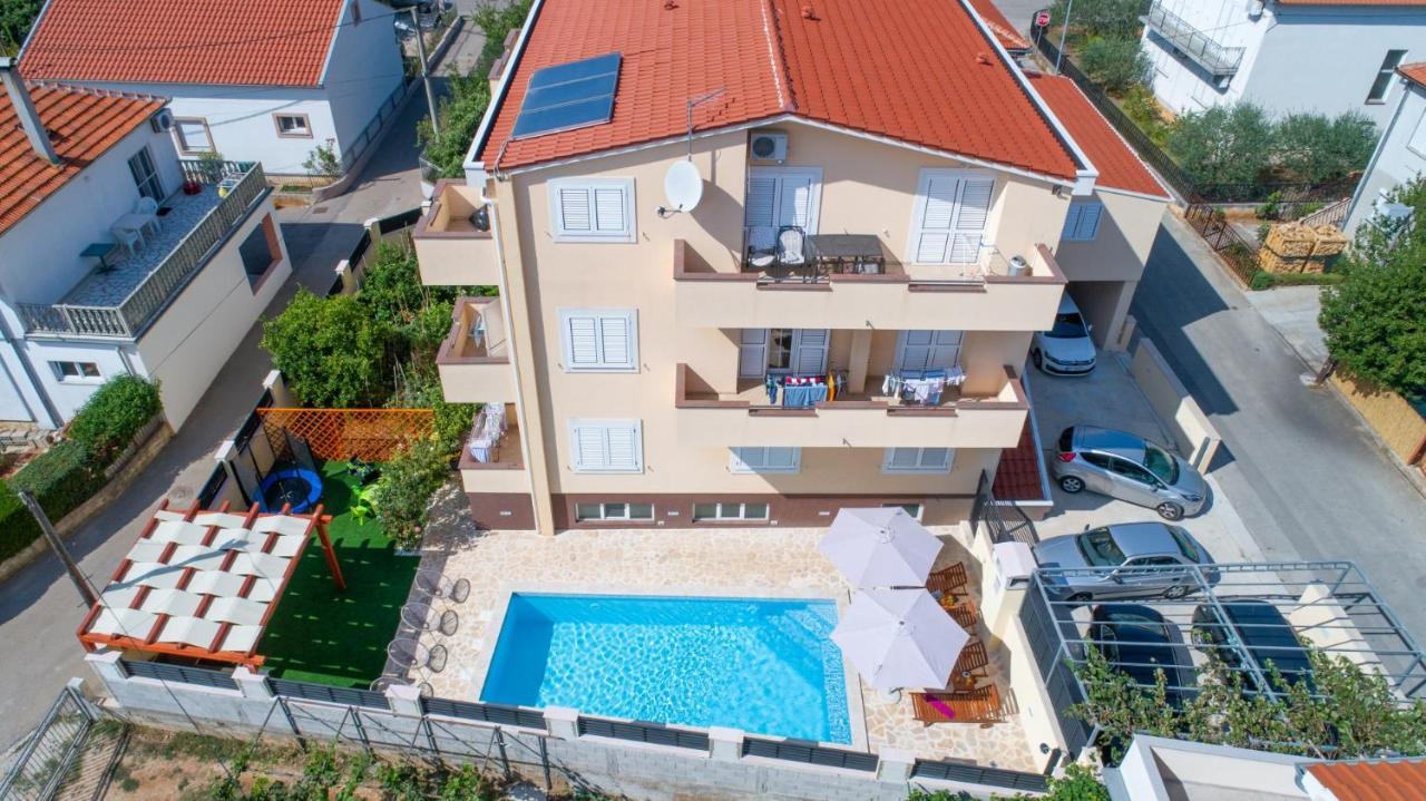 Apartments Dijana ザダル エクステリア 写真