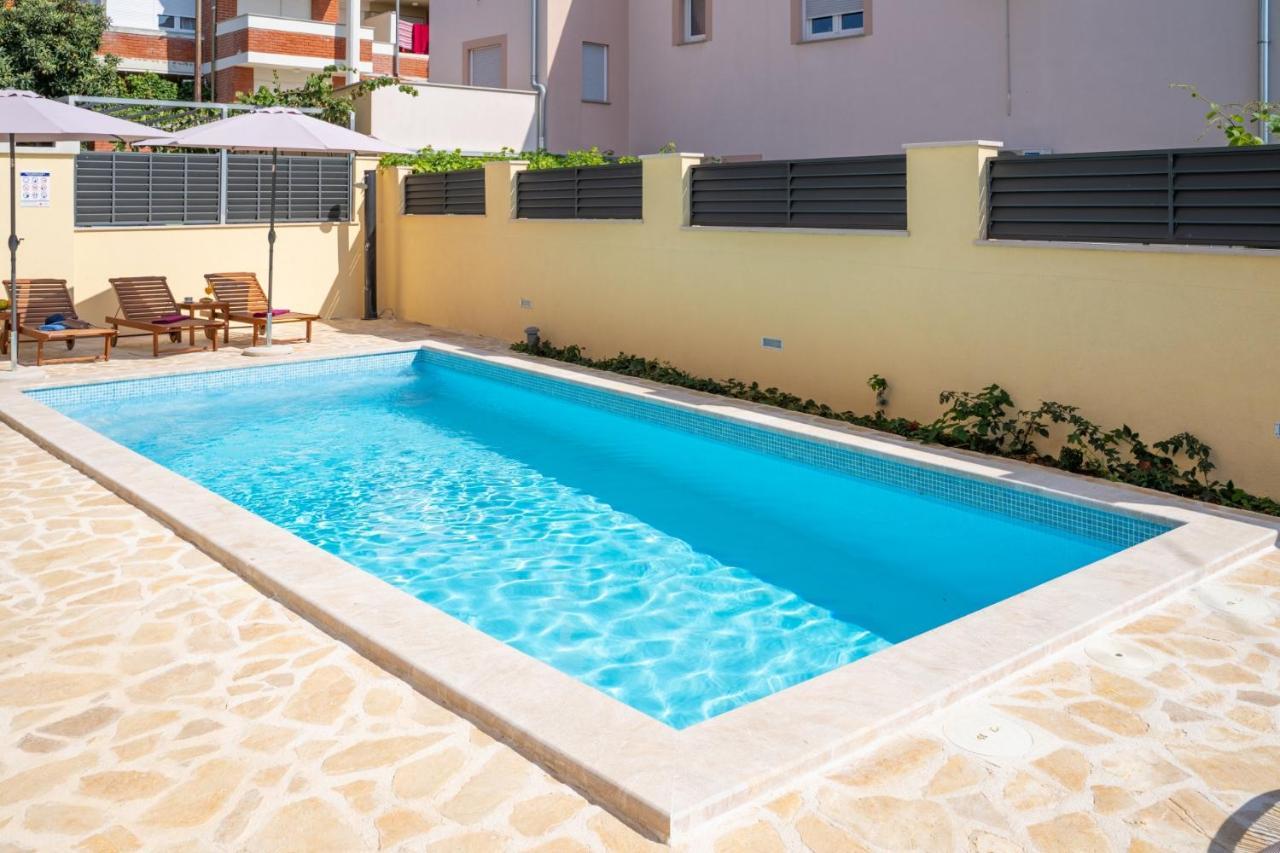 Apartments Dijana ザダル エクステリア 写真