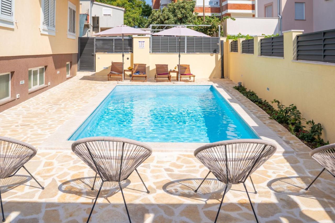Apartments Dijana ザダル エクステリア 写真