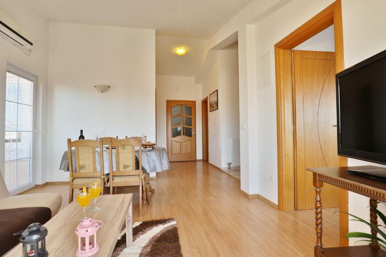 Apartments Dijana ザダル エクステリア 写真
