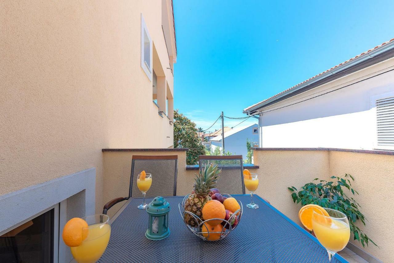 Apartments Dijana ザダル エクステリア 写真